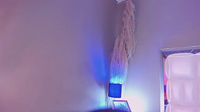 Онлайн чат XXX Roger_And_Ramona