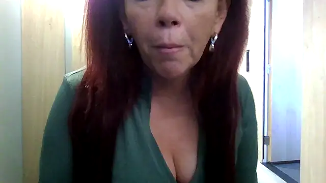 Forbidden-Irish-xのライブXXXチャット