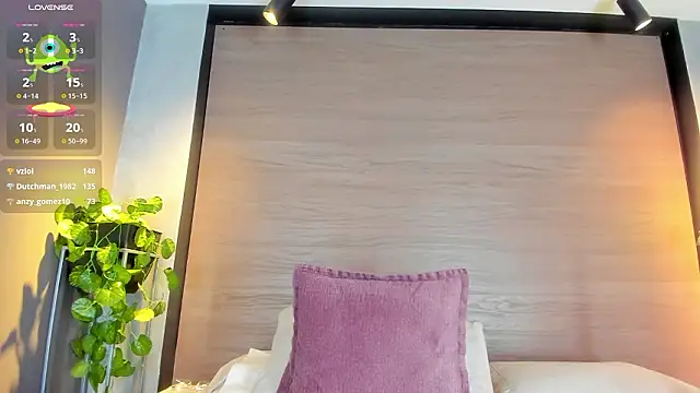 Chat +18 de Brianna_monroe ao vivo