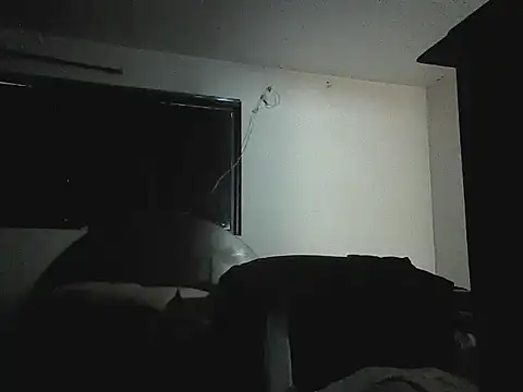 Show modela _iluvatar_ na web-kameri