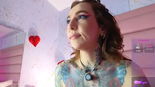 Evangelyne_1 élő XXX-chatje