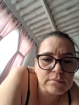 MariaPau_83 Live XXX-chat