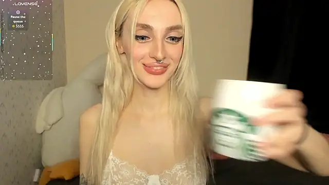 succubantra Chat XXX live