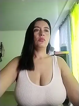 hailey85: онлайн-секс-чат