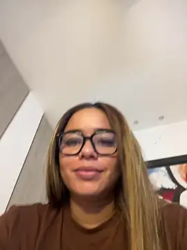 Kira_Spiicy Live XXX Chat