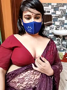 naughty_nataasa webkamerás műsora