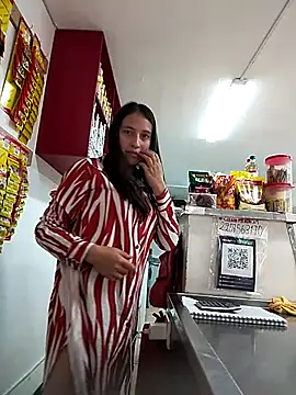 Chat XXX en directo de MaskedLatinaX