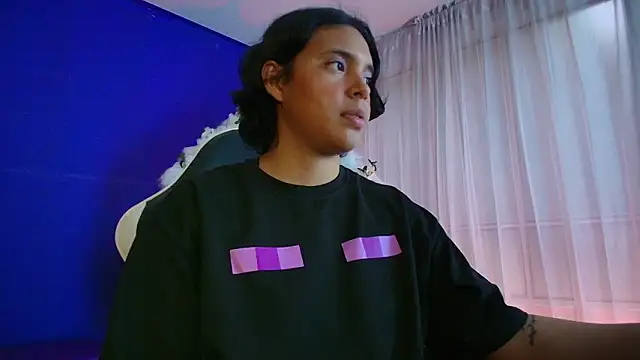 Živý XXX chat Emmapark_