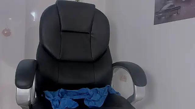 shooting_wilson's Live XXX Chat