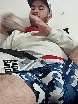 hairyandbigmann Live XXX-chat