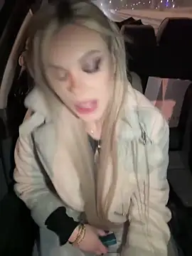 AlyssaFoxx_'s Live XXX Chat