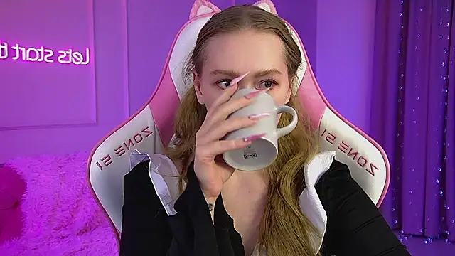 AgataFoxley: απευθείας συνομιλία ΧΧΧ