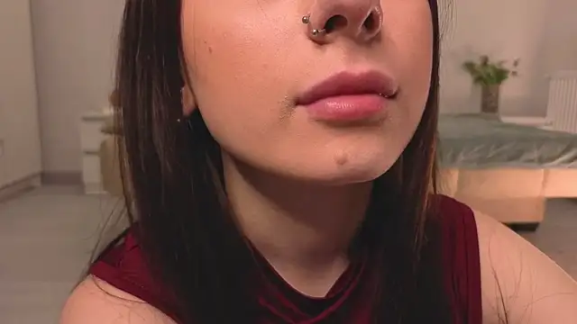 Онлайн чат XXX realmissa