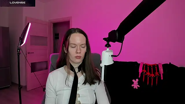 Goddess_of_Fertility Chat XXX live