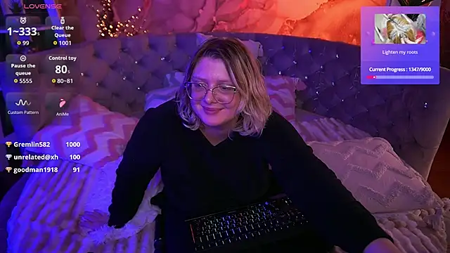 CoolTatis webkamerás műsora