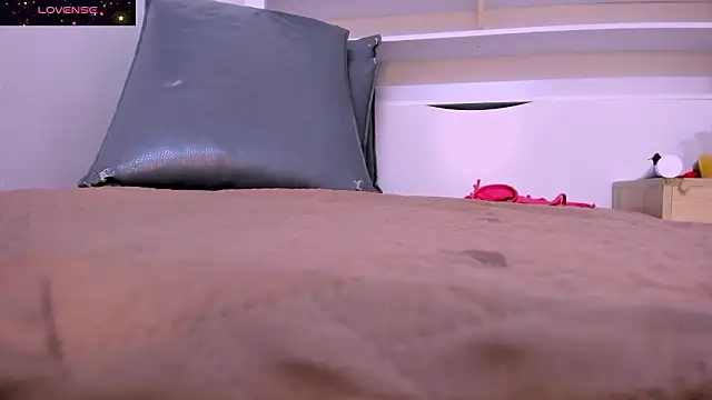 Mistt_Mia's Live XXX Chat