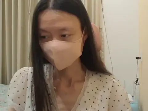 Lil-Cherries – Live XXX-chat