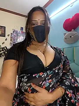 hoty_girlea's Webcam Show