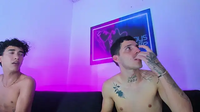 Chatroom XXX en direct de Pleasure_boys_hot