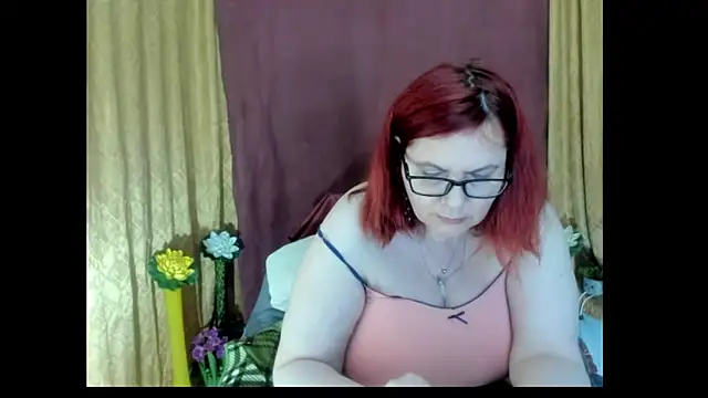 PlayfullMature Live XXX-chat