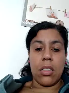 Chat XXX en directo de Molly_newman6