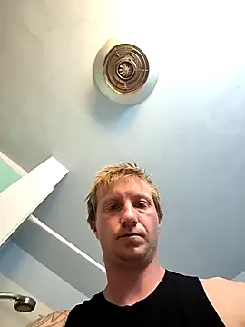 stickyrickie 网络视讯表演