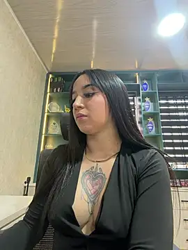 Chat XXX en directo de EmmyEvans1