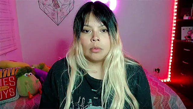 EllieMoonX Live XXX-chat