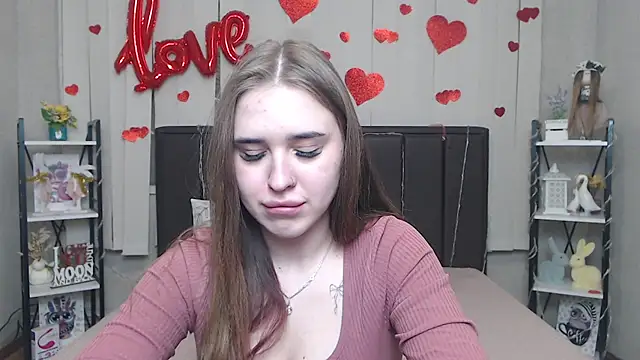 LauraHlotn Webbikameraesitys