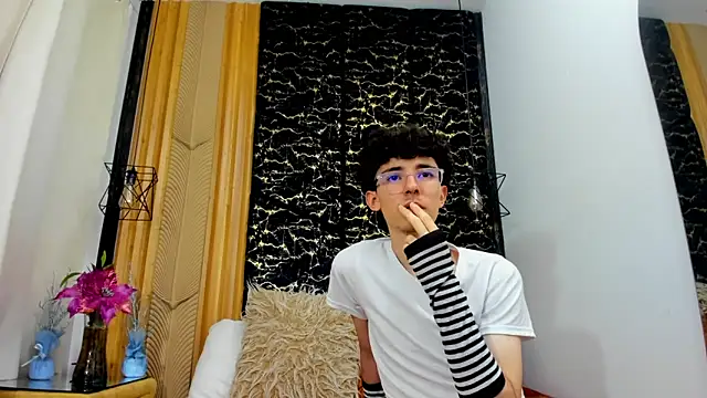 Chatroom XXX en direct de Syriussz