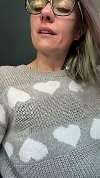 LadyLena1 – webcam-show