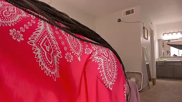 yiauana Live XXX-chat