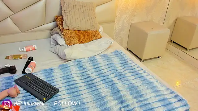 lulukawai16n Live XXX chat