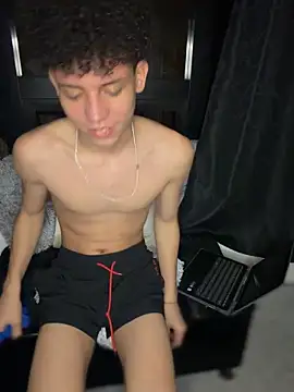 yoursexyjose's Webcam Show