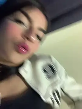 Chat XXX en directo de KarelyMitchel