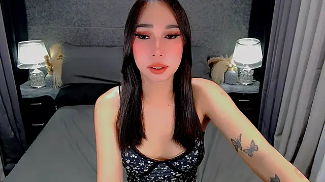 saphira_fucks 现场XXX聊天