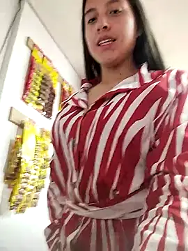 MaskedLatinaX: απευθείας συνομιλία ΧΧΧ