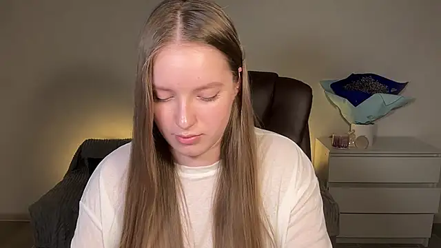 EvaMaddison: απευθείας συνομιλία ΧΧΧ