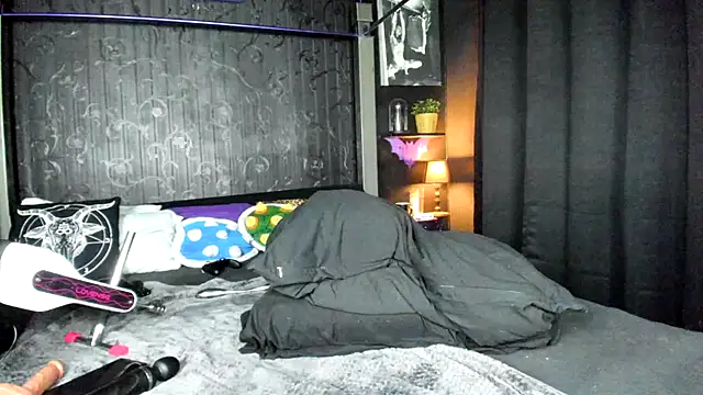Purple_Coffin666 Webcam Show