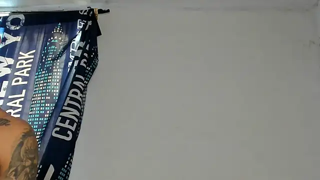 _Logan_Colton_のウェブカメラショー