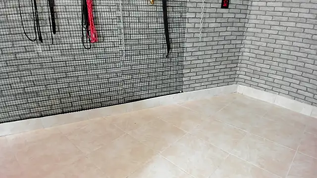 Czat XXX na żywo – Briana_24