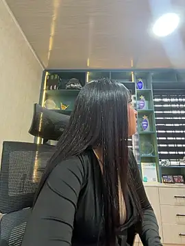 EmmyEvans1: онлайн-секс-чат