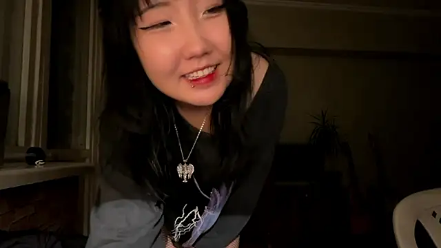 Yunananaa's Live XXX Chat