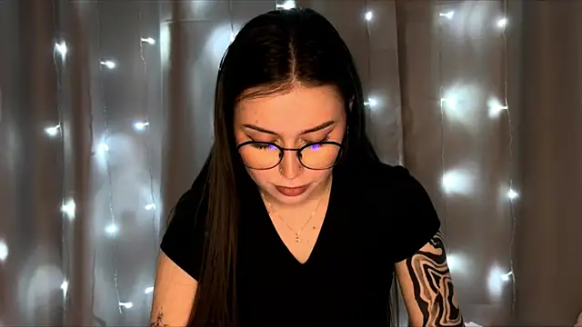 bellarison's Live XXX Chat