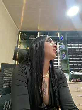 EmmyEvans1のライブXXXチャット