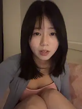 Nana-3のライブXXXチャット