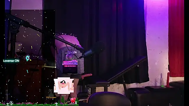 april_show_her's Webcam Show