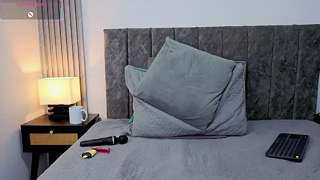 Živý XXX chat Ema_Stone65