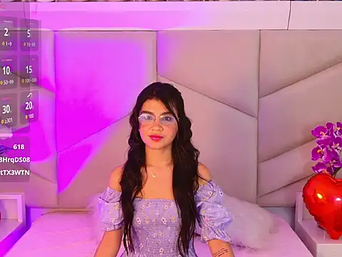 OliviaDiaz: онлайн-секс-чат