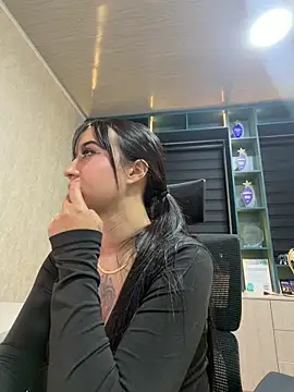 EmmyEvans1 – Live XXX-chat